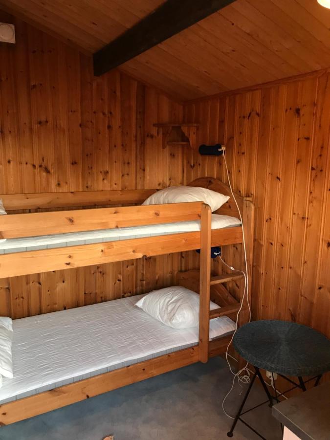 Bjoersjoeas Vildmark - Small Camping Cabin Close To Nature Olofstorp Ngoại thất bức ảnh